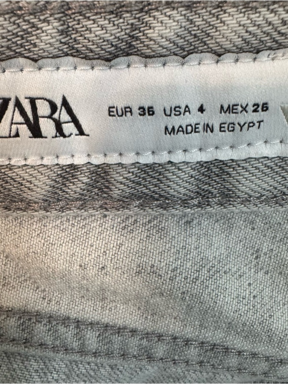 Zara High-Rise Wide Leg Jeans in Grey Wash. 100% Cotton. 4 / 26 (actual 29X33) - Picture 3 of 11